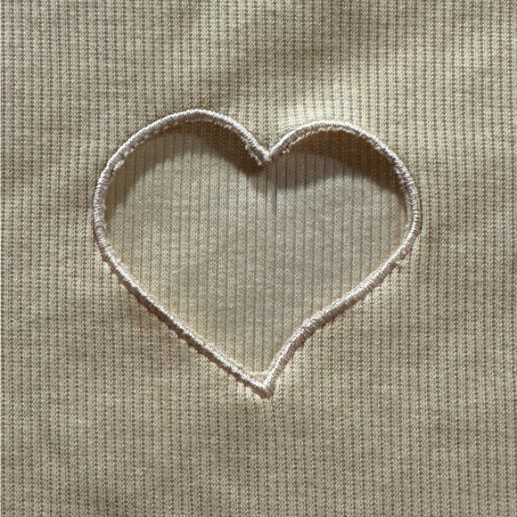 SHEIN EZwear Plus Heart Cut-Out Cropped Tee | Apricot | 1XL - Picture 4 of 5